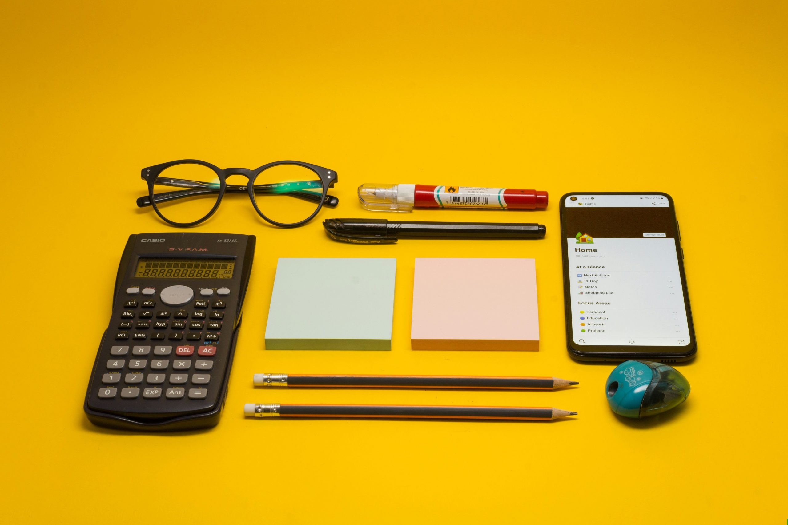 Comparison chart highlighting key features of popular budgeting apps.