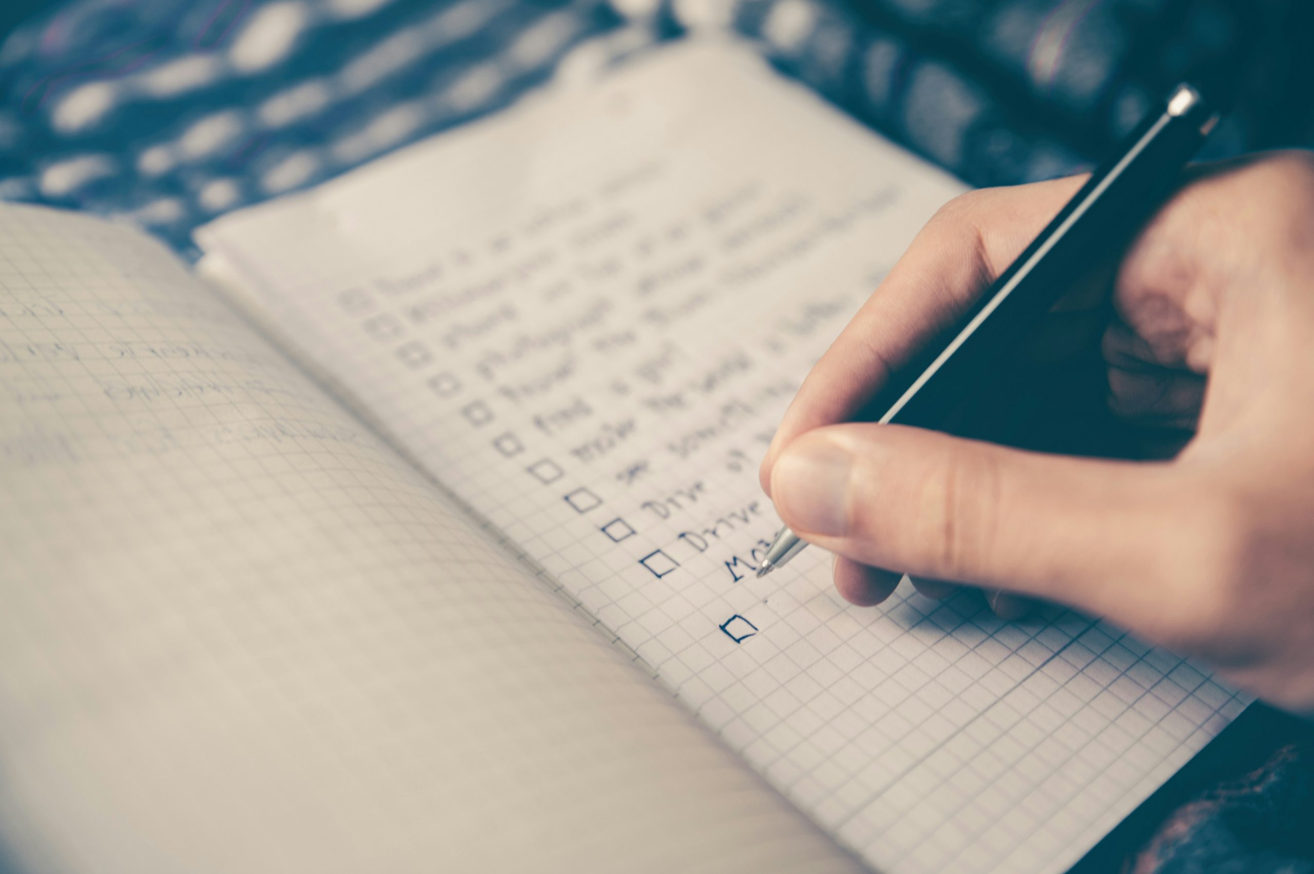 Printable checklist template for following budgeting practices