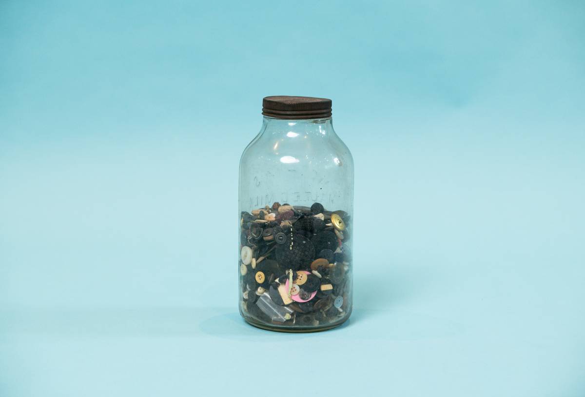 Broken piggy bank symbolizing failed savings plans