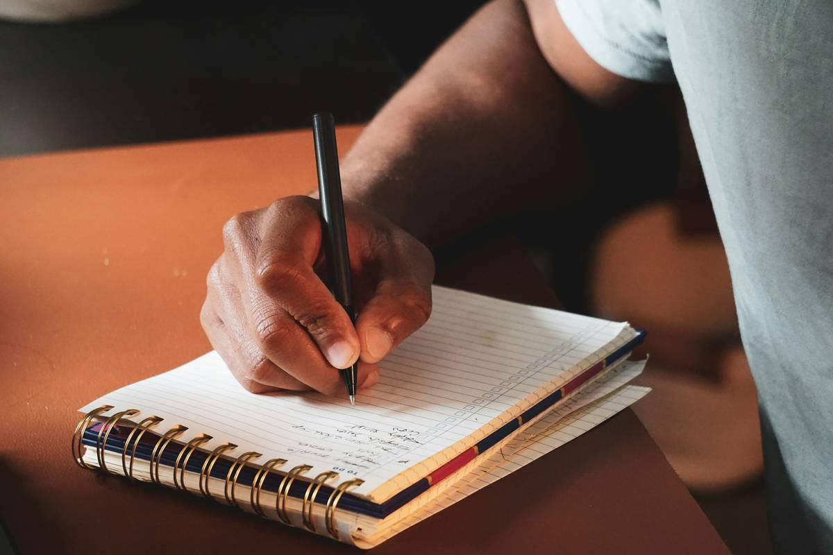 Manual Expense Tracking: The Underrated Skill That Saves Thousands in Budgeting Courses